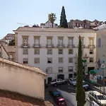 Design Apartment In Typical Alfama